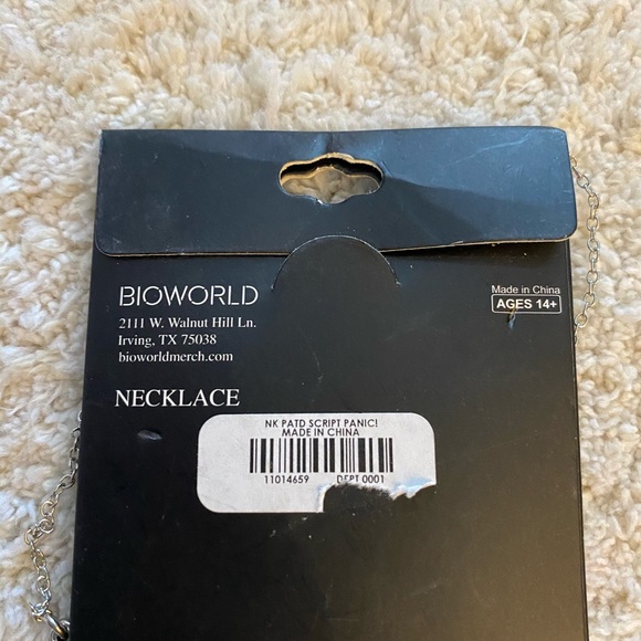 ⚫️ New Panic at the Disco necklace - Picture 3 of 5